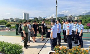 Trục xuất 5 người Trung Quốc nhập cảnh trái phép