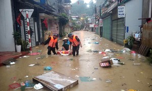 5 người thương vong, gần 4000 ngồi nhà vẫn ngập do mưa lũ những ngày qua