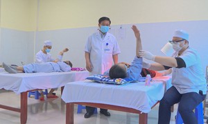 Đào tạo bác sĩ chuyên khoa y học cổ truyền cần một cách thiết kế riêng