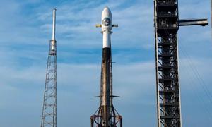 SpaceX phóng vệ tinh do thám mật của Mỹ lên quỹ đạo