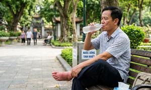 Tăng acid uric có phải mắc bệnh gout? Uống ít nước có khiến tăng acid uric?