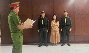 Ca sĩ Phương Diễm Huyền bị khởi tố vì xâm phạm bản quyền tác giả
