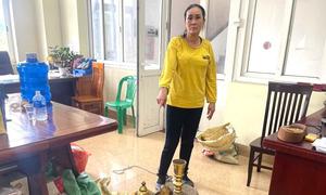 Vừa trộm lư hương ở đền thờ liệt sĩ gặp công an
