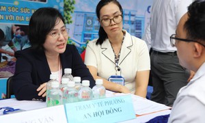 TPHCM đề xuất hỗ trợ bác sĩ luân phiên đến trạm y tế tới 30 triệu đồng/tháng