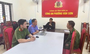 Chém bạn tử vong trong phòng trọ