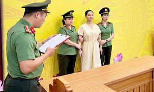 Không kê khai thuế, nữ giám đốc công ty lữ hành bị bắt 