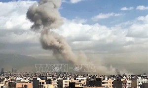 Trên 100 người thương vong trong các cuộc không kích của Mỹ vào các mục tiêu ở Iran