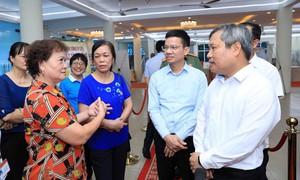 Hà Nội bảo đảm người dân có điều kiện tốt hơn khi tái định cư quy hoạch sông Hồng