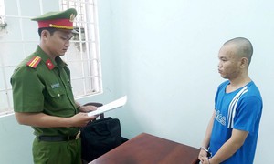 Bắt ‘quái xế’ tăng ga đâm trực diện chiến sĩ CSGT