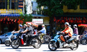 Miền Bắc nắng 35 độ trước khi đón không khí lạnh