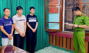 Nhiều người cao tuổi sập bẫy kinh doanh tiền điện tử đa cấp