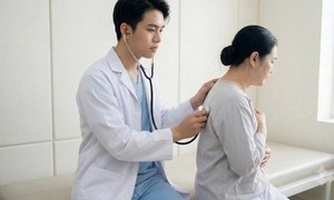Những nhịp thở bất an của người bệnh và bài học về sự lắng nghe của thầy thuốc 