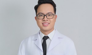 Trẻ bị dị ứng ăn bán trú: 5 lời khuyên bác sĩ dành cho cha mẹ
