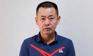 Lời khai gã đàn ông ngoại quốc khống chế nữ nhân viên cửa hàng tạp hóa