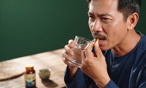 Nên dùng dầu cá hay dầu gan cá tuyết để giảm mỡ máu?