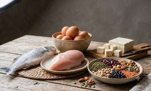 Sau tuổi 60 nên ăn gì để tránh mất cơ?