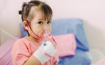 Các nguyên nhân khiến trẻ bị viêm phổi tái phát, cha mẹ cần biết