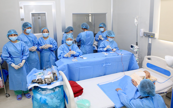 Ghép tế bào gốc, cứu sống cháu bé bị u nguyên bào thần kinh