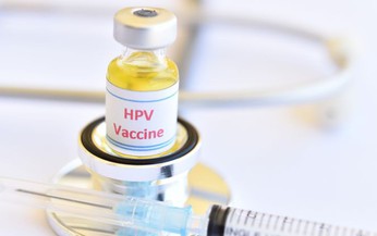 Những bệnh lây truyền qua đường tình dục nào được ngăn ngừa nhờ tiêm vaccine?