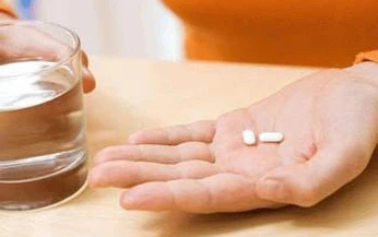 Bị ti&#234;u chảy c&#243; n&#234;n d&#249;ng kh&#225;ng sinh?