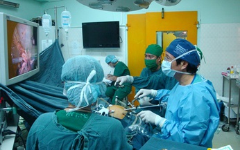 Phẫu thuật nội soi th&#224;nh c&#244;ng 500 ca u nang ống mật chủ