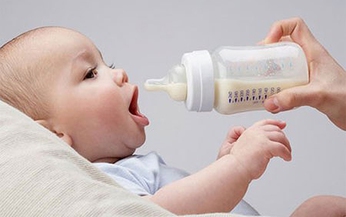 Xử trí dị ứng sữa bò ở trẻ sơ sinh