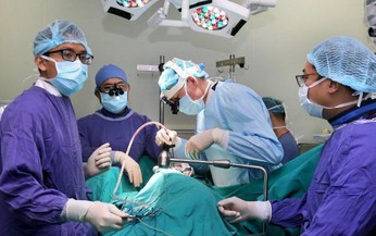 Hiếm gặp: Nữ nhân viên văn phòng có mạch não dị dạng như tẩu thuốc