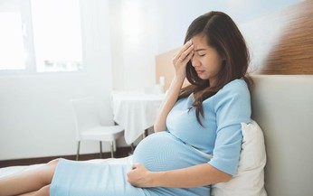 Đau nửa đầu li&#234;n quan đến tăng nguy cơ biến chứng trong thai kỳ