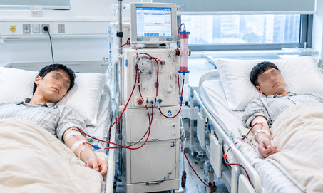 Hai thanh niên 23 tuổi suy thận giai đoạn cuối, phải lọc máu cả đời