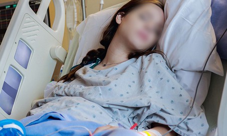Cô gái mới 27 tuổi đã đột quỵ, liệt nửa người 