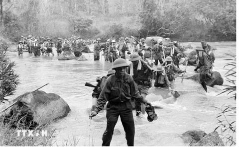 r365-70 hôm sau đánh 84-01 - đánh dồn tay ăn uống Chắn chắn 88vn Bí quyết chiến thắng cuộc lô đề dựa bên trên nghiên cứu giúp số liệu cũng như chiến lược sang trọng