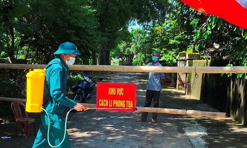 Phú Thọ xét nghiệm sàng lọc cộng đồng; 84% người đủ điều kiện ở Ninh Bình đã được tiêm vaccine mũi 1