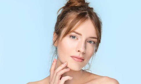 Bảo vệ da trước ánh sáng xanh, chuyên gia khuyên bạn điều gì?