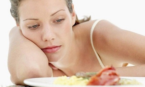 Tác hại của việc nhịn ăn sáng giảm cân, thải độc