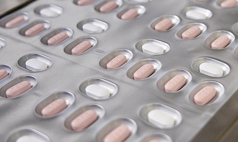EU khuyến nghị sử dụng 2 loại thuốc điều trị COVID-19 mới
