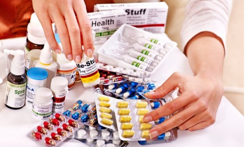 Dược sĩ chỉ cách sử dụng thuốc hạ sốt an toàn trong mùa dịch