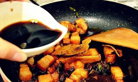 4 thói quen xấu khiến người trẻ dễ mắc các bệnh tuyến giáp
