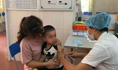 Bảo vệ trẻ trước các bệnh truyền nhiễm khi quay trở lại trường mùa dịch