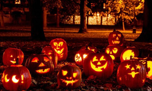 Những nơi th&#250; vị nhất để đ&#243;n Halloween tại Mỹ