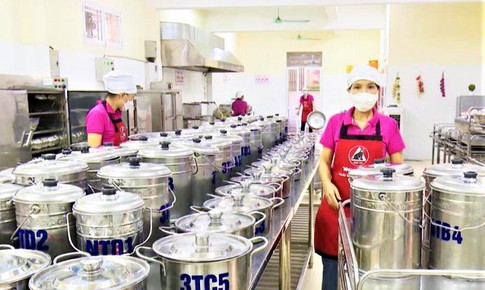 H&#224; Nội truy xuất nguồn gốc thực phẩm bếp ăn trong trường học