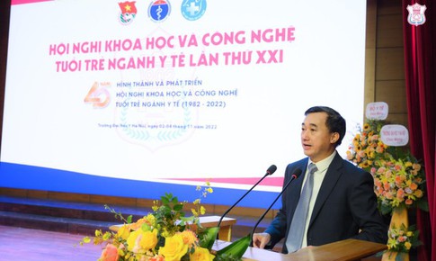 Thứ trưởng Bộ Y tế: C&#225;c nh&#224; khoa học trẻ ng&#224;nh y tế Việt Nam c&#249;ng nhau ph&#225;t huy nghi&#234;n cứu khoa học, s&#225;ng tạo v&#224; đổi mới