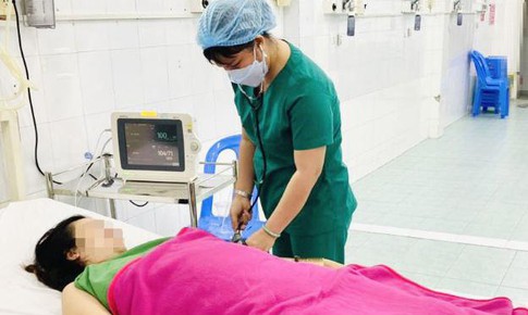 Tăng nguy cơ nhau cài răng lược, vỡ tử cung ở sản phụ từng đẻ mổ