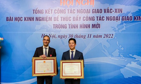 Pfizer Việt Nam vinh dự đ&#243;n nhận bằng khen của Thủ Tướng Ch&#237;nh phủ