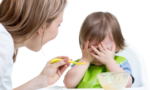 Đừng mắc phải những sai lầm này nếu muốn trị chứng biếng ăn ở trẻ