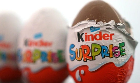 Đề nghị thu hồi kẹo trứng socola Kinder do c&#243; khả năng nhiễm khuẩn Samonella spp