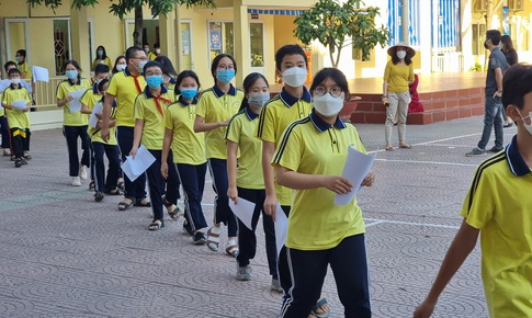 Hải Ph&#242;ng tiếp nhận 921.600 liều vaccine COVID -19 v&#224; sẽ ti&#234;m trước cho học sinh khối 6