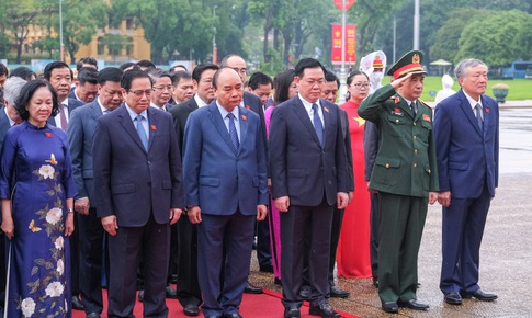 L&#227;nh đạo Đảng, Nh&#224; nước v&#224; ĐBQH v&#224;o Lăng viếng Chủ tịch Hồ Ch&#237; Minh trước khi Khai mạc Kỳ họp thứ 3