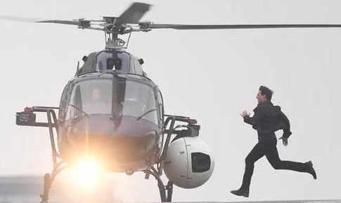 Tom Cruise bất chấp nguy hiểm trong ‘Nhiệm vụ bất khả thi 7’