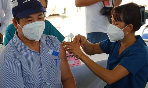 S&#225;ng 5/7: Biến thể phụ BA.5 c&#243; thể tiếp tục x&#226;m nhập; Ph&#225;t động chiến dịch ti&#234;m vaccine COVID-19 mũi 3 v&#224; 4