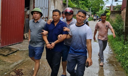 Diễn biến ‘nóng’ vụ người phụ nữ bất ngờ bị chém nhiều nhát vào mặt khi đang đi đường